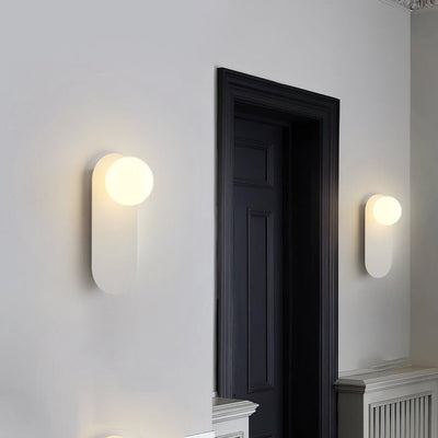 Nordisk vegglampe med ringfot i glass, 1-lys