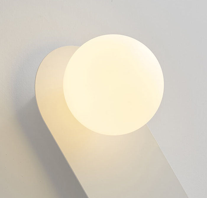 Nordisk vegglampe med ringfot i glass, 1-lys