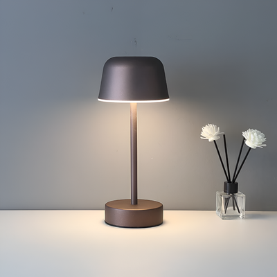 Fargerik LED-bordlampe i retrodesign, trådløs, USB