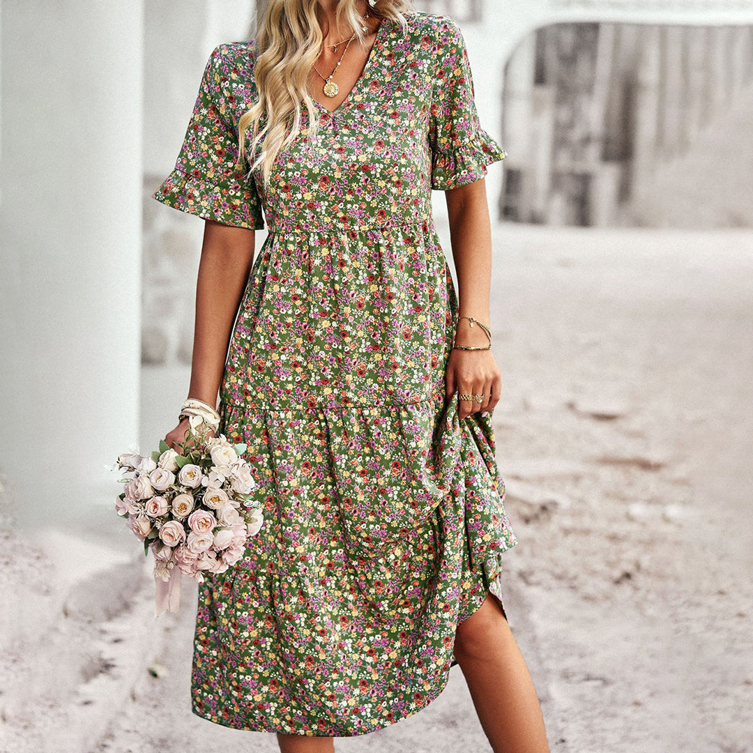 EMERY - Blomstret midikjole for sommeren