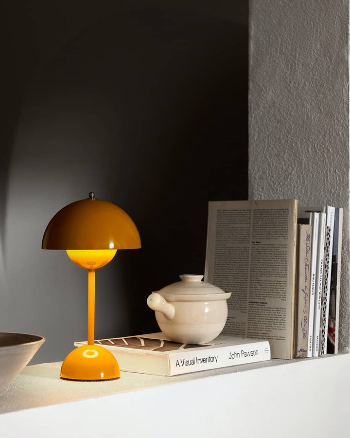 Umbrilight - Bordlampe med retroskjerm