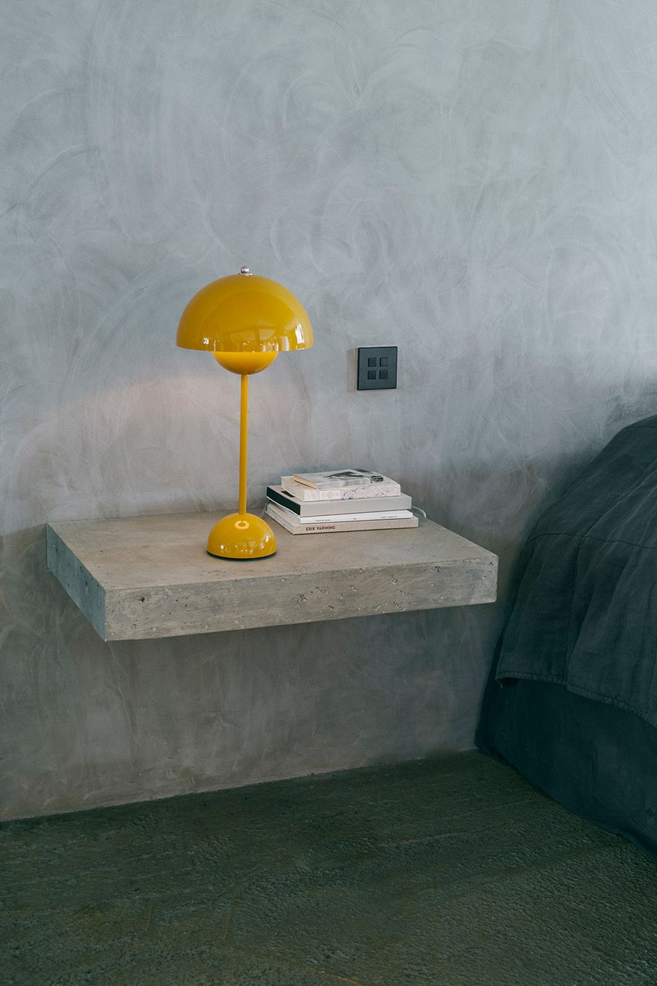 Umbrilight - Bordlampe med retroskjerm